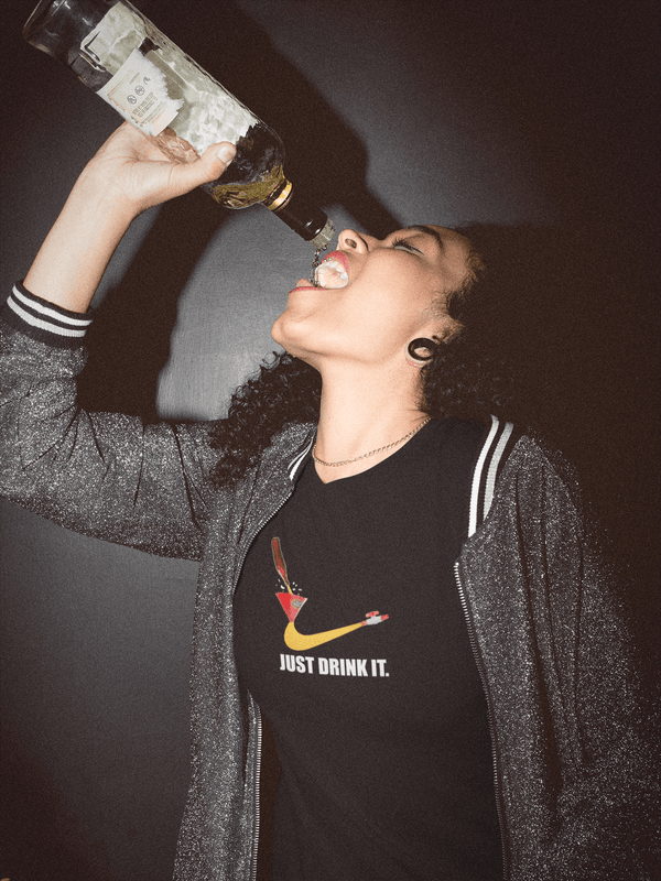 Just drink it. - Premium T-Shirt - Biermode | Mode für den Bierliebhaber