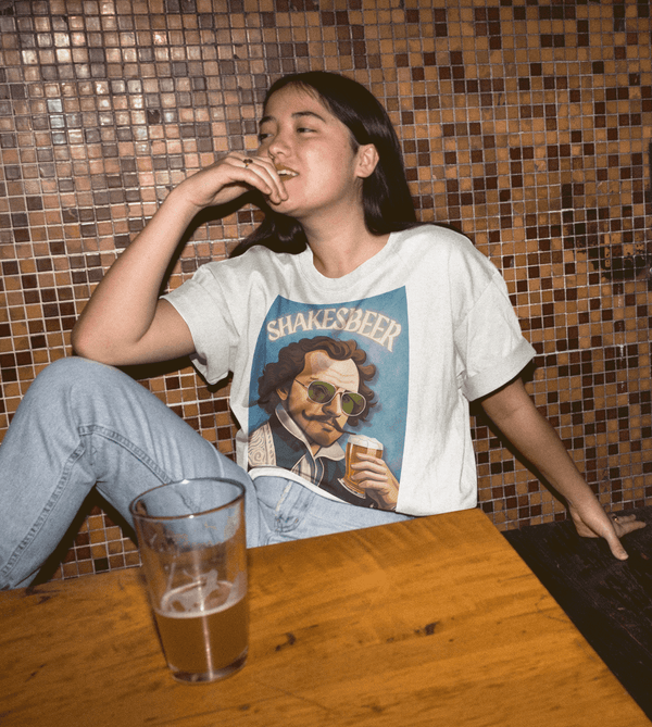 Shakesbeer - Premium T-Shirt - Biermode | Mode für den Bierliebhaber